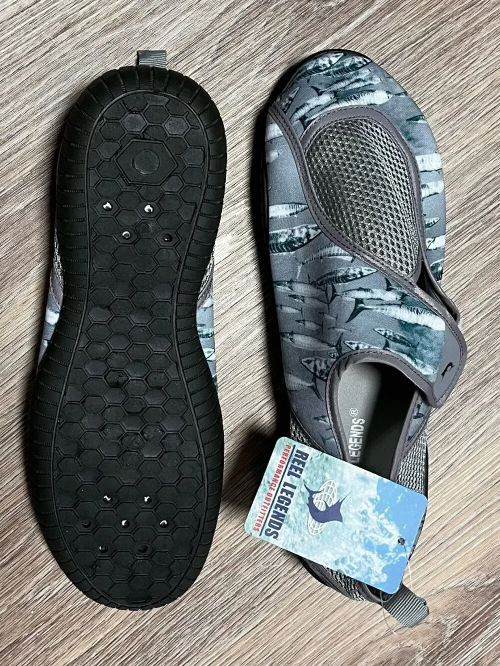 Reel Legends men's water shoes/ size 9